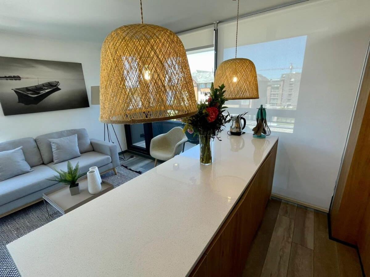 Apartamento Hom I Vista Al Depto A Estrenar Con Estacionamiento Nm124 *